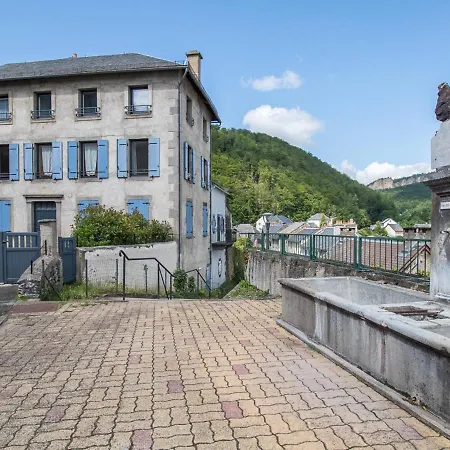 Appartement Murol, 2 Pieces, 2 Personnes - Fr-1-630-213