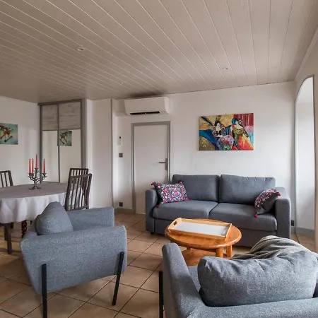Appartement Appartement Murol, 2 Pieces, 2 Personnes - Fr-1-630-213 *